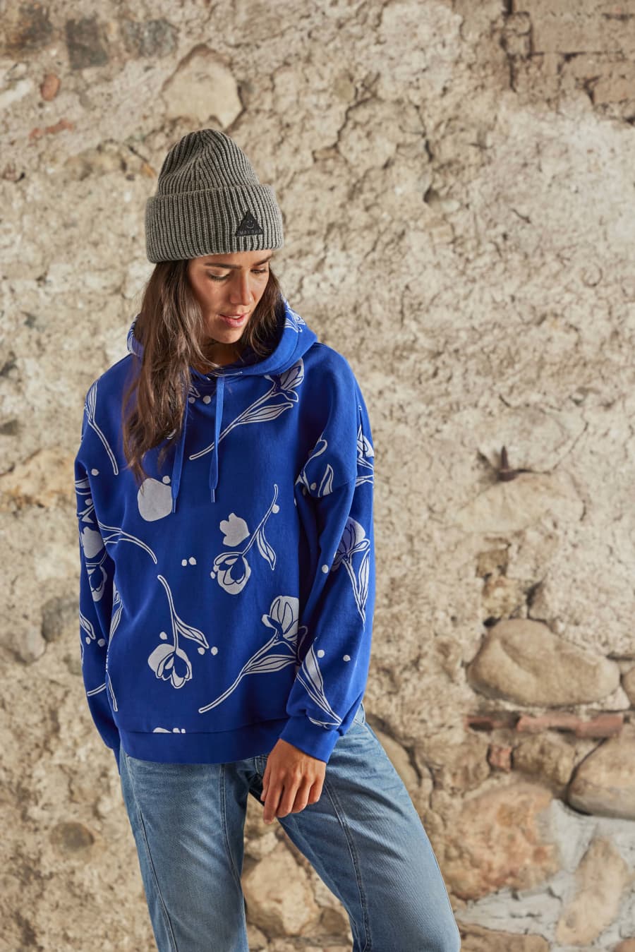 Levis best sale unhemmed hoodie