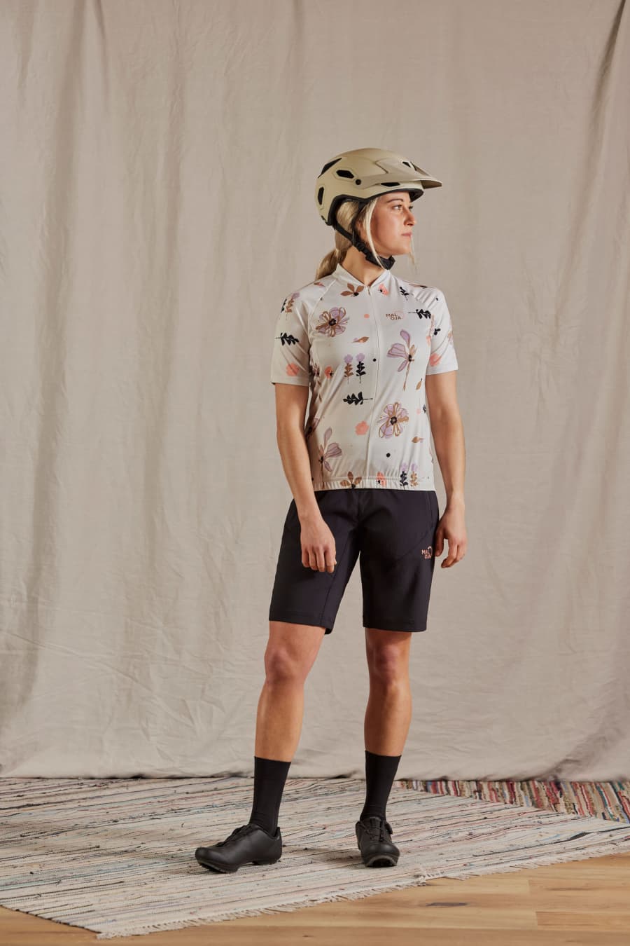 Cycling jersey and shorts clearance